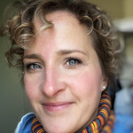 Freiberufler -Tierheilpraktikerin und Biologin