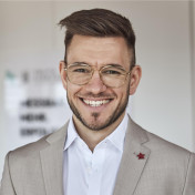 freiberufler KI-Systemarchitekt | Business Systematisierung & KI-Automatisierung | ClickUp Certified Expert auf freelance.de