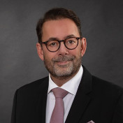 freiberufler Interim Executive / Commercial Leadership / E-Commerce Transformation / Business Build-Up auf freelance.de