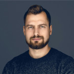 Freiberufler -ART + CREATIVE DIRECTOR