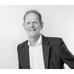 Freiberufler -Senior Vice President Finance Europe und Geschäftsführer