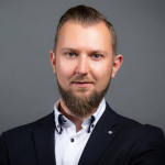 Freiberufler -Senior Advisor KI · Regulierte Prozesse, Gefahrstoff & Compliance