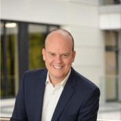 freiberufler Interim Director | Digitale Transformation & KI | Strategie bis Umsetzung auf freelance.de
