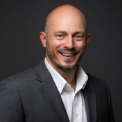 freiberufler Software Engineering Lead | Principal Solution Architect | AI & Agentic Engineering Expert | Cloud & DevOps Expert auf freelance.de