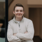 Freiberufler -Fullstack-Entwickler (PHP/TS/Python) & DevOps