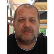 freiberufler Fotograf und Bildbearbeiter. Von Produktfotografie bis hin zur Aktfotografie und Composings auf freelance.de