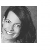 freiberufler Dipl.-Ing. Textil- und Bekleisungstechnik, Mode Design, Textil-Manangement auf freelance.de